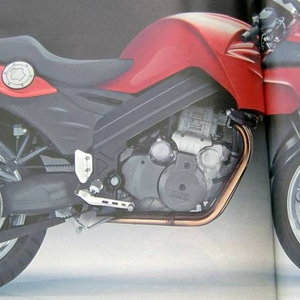 BMW_ParalelTwin.jpg