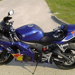 side L.JPG
