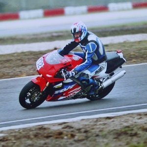 rvf400nl.jpg