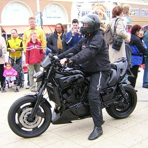 vmaxblack.JPG