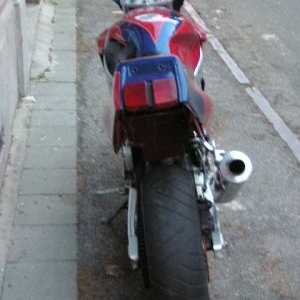 fzr2.jpg