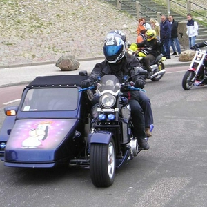 aad09.jpg