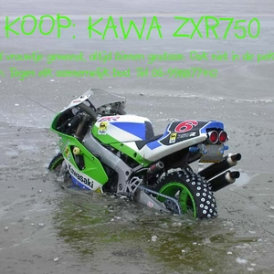 kawa zxr750.jpg