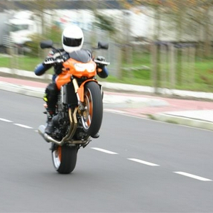 Z1000 - 07NOV04 WHEELY'S 123.jpg