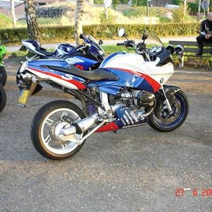 BMW.JPG