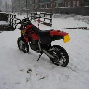 xr650r sneeuw 2 maart 2005 3.JPG