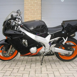 fzr-oranje.jpg