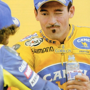 Biagi winks Rossi.jpg