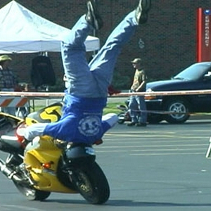 Handstand.jpg