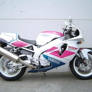 YZF750WEB1.jpg