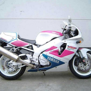 YZF750WEB1.jpg