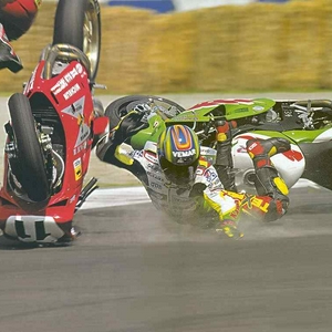 Bad_race_crash_i.jpg