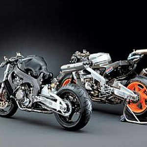 04_CBR1000RR_RC211V_C.jpg