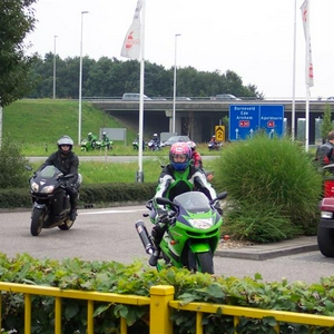 100_7882 (Medium).JPG