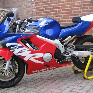 FOTO Auto 182 (Small).jpg