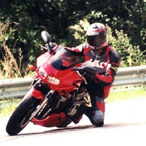 yamaha-fazer-98-bikepics-054428.jpg