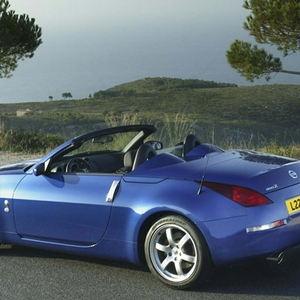 nissan-350z-roadster_b.jpg