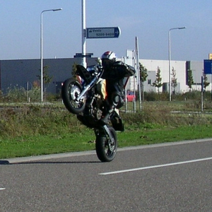 PICT1189wheelie .1.jpg