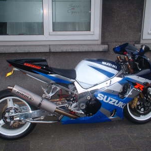 susuki gsx r dragracer.jpg