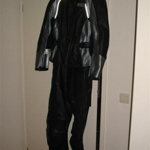 Leren Pak (Medium).JPG
