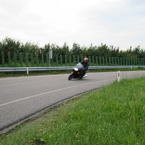 102-0256_IMG.JPG