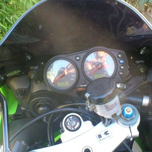 cockpit-zx-6r.jpg