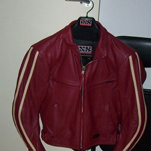 monster jas rood.jpg
