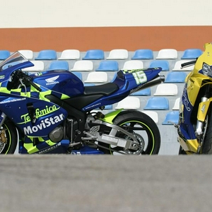CBR 600 RR BIAGGI GIB.jpg