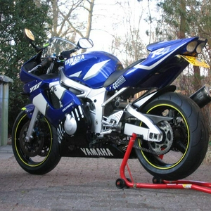 R6.jpg