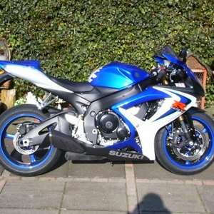 GSXR gedemonteerd 4.JPG