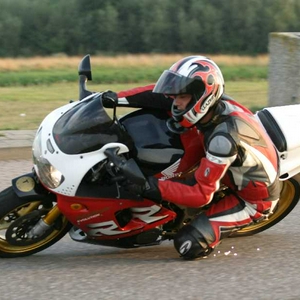 bladzz6a.JPG