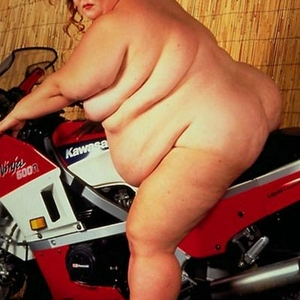 motorbabe.jpg