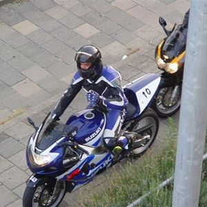 M-F010.jpg