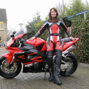 fireblade2.1.JPG
