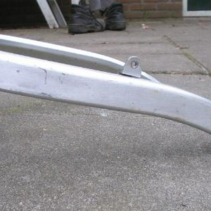 brace 010.jpg