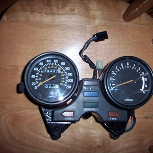 CockpitXS650.JPG