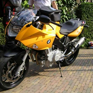 f800_forum.jpg