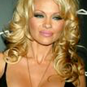 th_31b96_Pamela4CelebCity17.jpg
