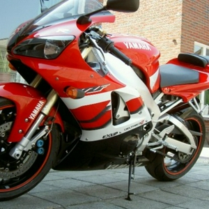 R1.jpg