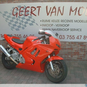 14996552-cbr-600-f.jpg