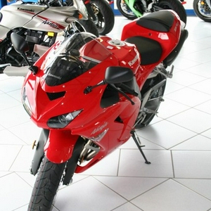 mini-07 Red ZX-10R F.jpg