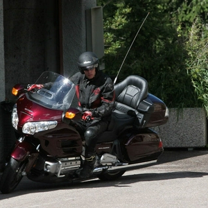 Goldwing-vs-ktm 564.jpg