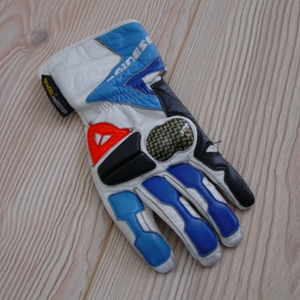 handschoen.jpg