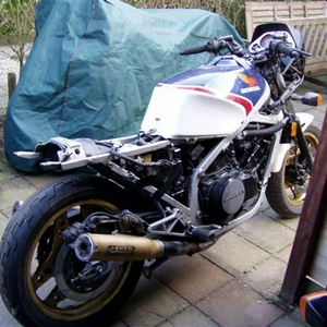 vf750f.jpg