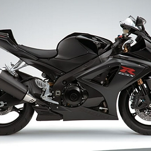 suzukigsxr1000k7-8295-001-f.jpg