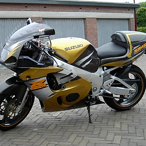 gixxer 003.jpg