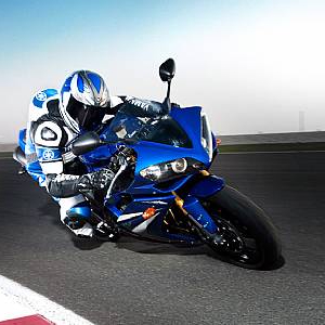 2007_YZF-R1_Photo_07_prv_tcm42-1412
