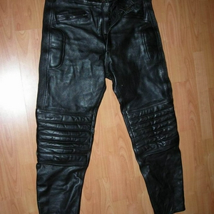 Resize of broek.jpg