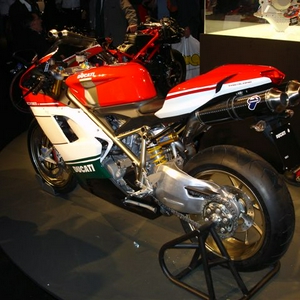 Motorbeurs-Milaan2006 018.jpg