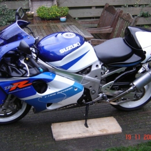 TLR V - Twin 011.jpg